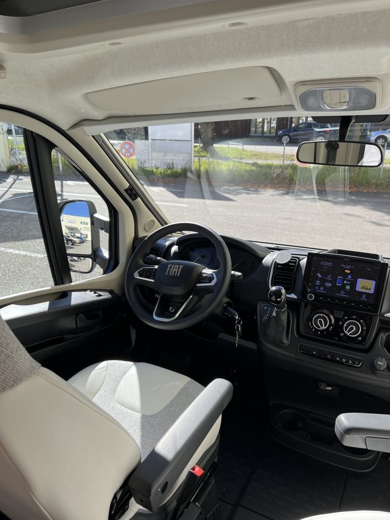 resized_68FBB40C-2E50-4B80-AA60-46F58248E3BC