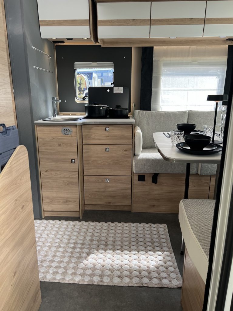 resized_A48B1327-69E5-4C96-B14C-05A35DBA6046