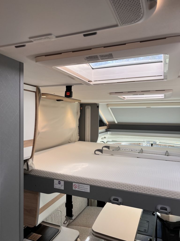 resized_EA1E54B1-7487-4862-8F83-76B300E2163B